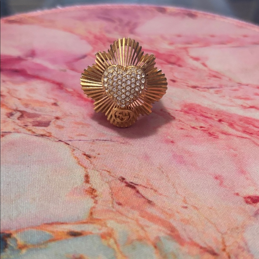 Gucci vintage Gold Heart Women's Jewelry